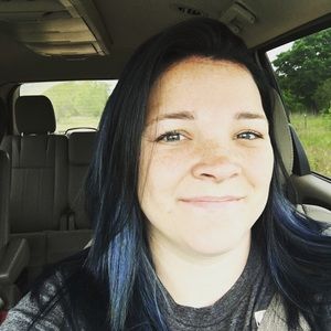 Meet your Posher, April